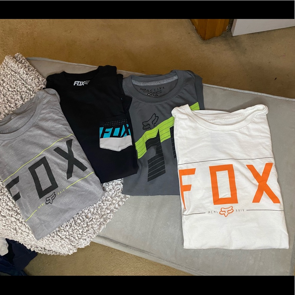 4 Fox Riding T-Shirts